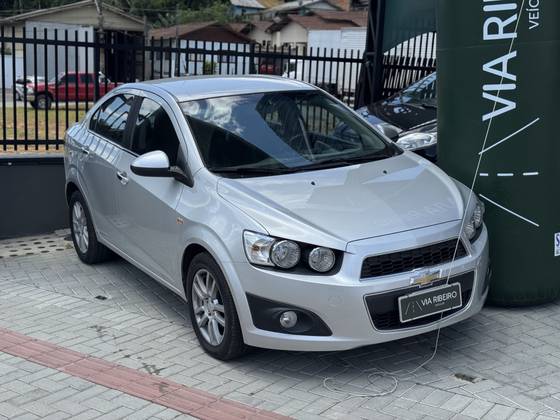 CHEVROLET SONIC 1.6 LTZ SEDAN 16V FLEX 4P AUTOMÁTICO CHEVROLET SONIC 1.6 LTZ SEDAN 16V FLEX 4P AUTOMÁTICO